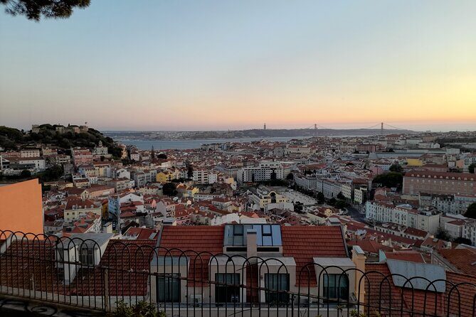 1-hour private eco tuk-tuk tour for up to 6 people through Lisbon - Why This 1-Hour Private Tuk-Tuk Is a Smart First-Day Play
