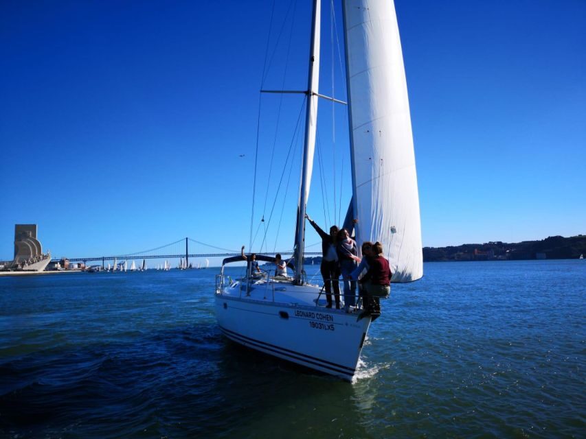 1 Hour Private - Lisbon: Sailing Tour With Wine and History - A one-hour Tagus sail that saves you a full day of guessing
