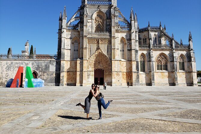 10h guided tour of Fátima Óbidos Nazaré Batalha and Alcobaça - Alcobaça monastery: the tombs that drive the love story