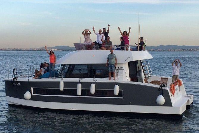 1H power catamaran up to 18 people in Lisbon - Should you book this private 1-hour Lisbon catamaran?