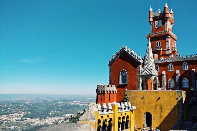 2 Day Pack: Lisbon and Sintra Full Day Tour - Day 2 Sintra’s UNESCO town: slow walk time at the foot of the hills