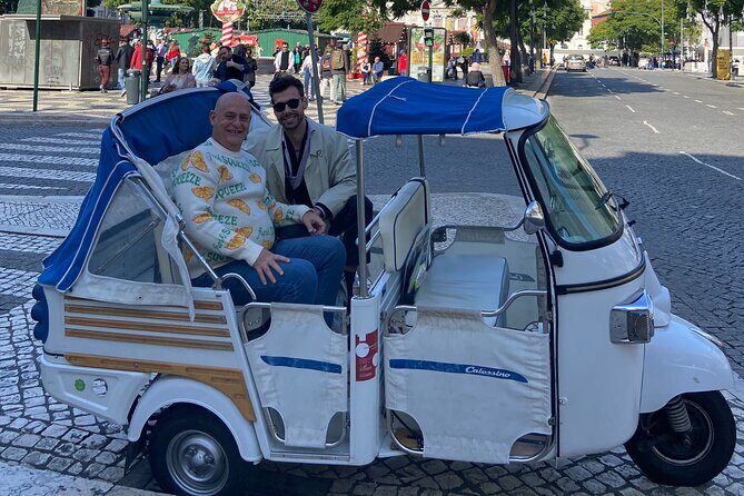 2-Hour Private Historic Lisbon Tour by Tuk Tuk - Rossio Square: The Classic Starting Line