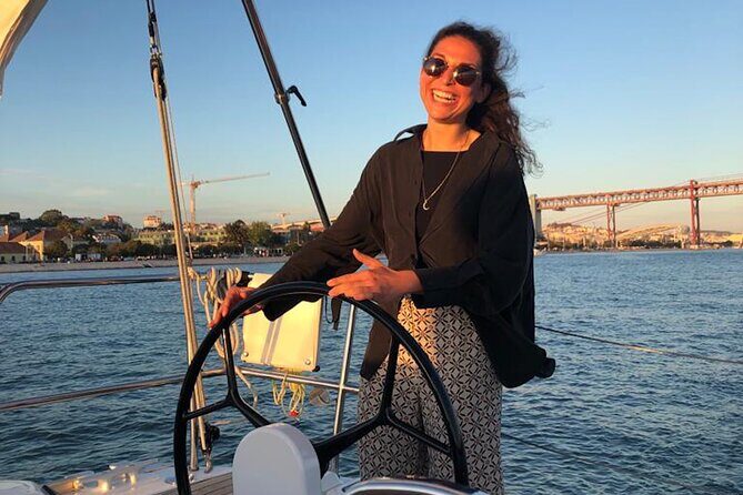 2 Hours Sailing Tour in Lisbon - From the river to downtown: Praça do Comércio and the Sé Cathedral