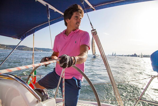 2,5h Lisbon Sunset Sail with Drinks and Snacks - Who Should Book This Lisbon Sunset Sail