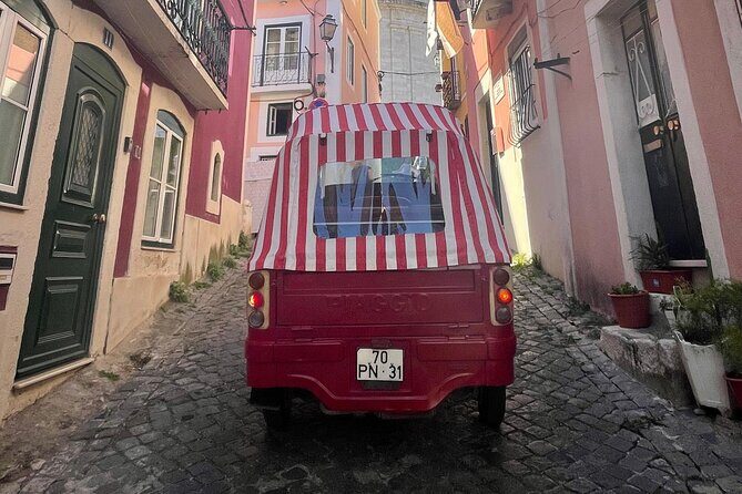 2h Lisbon Private Historical Center Tour by Tuk Tuk - Santa Luzia and Portas do Sol: tiled walls and the Alfama viewpoint angle