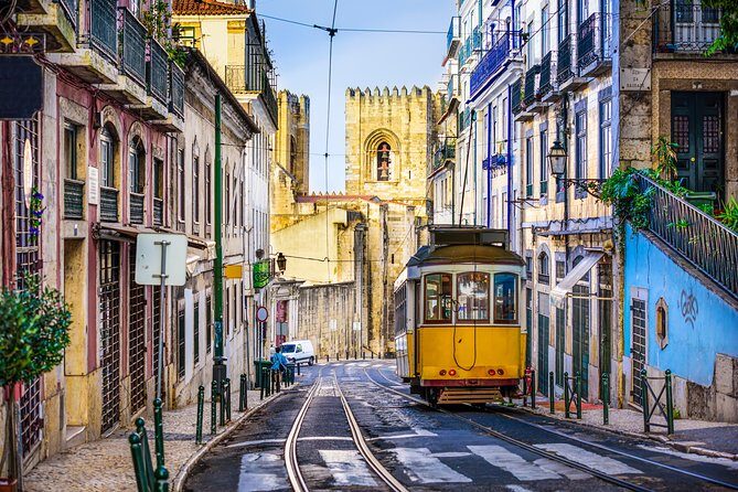 3 Tours Private / Tour SINTRA Second Day Tour FÁTIMA Third day Tour LISBON - Price and value: what $581.78 buys you on this 3-day private plan