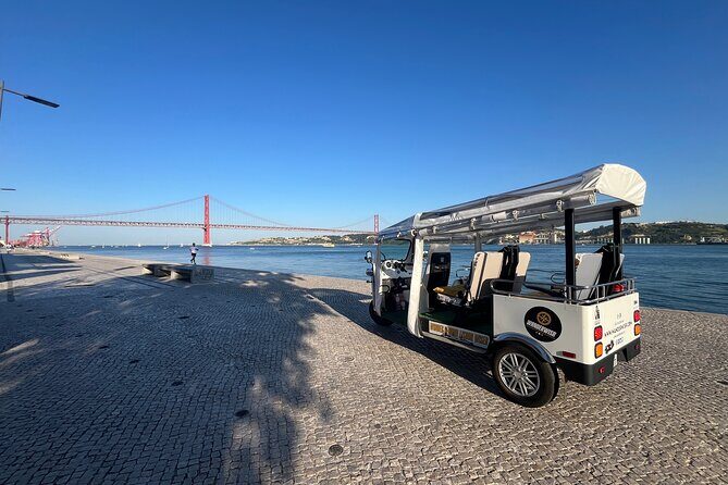 3h30 Tour | Lisbon Essentials: See, Taste and Learn with a Local - Senhora do Monte and Pantheon area: the big panorama loop