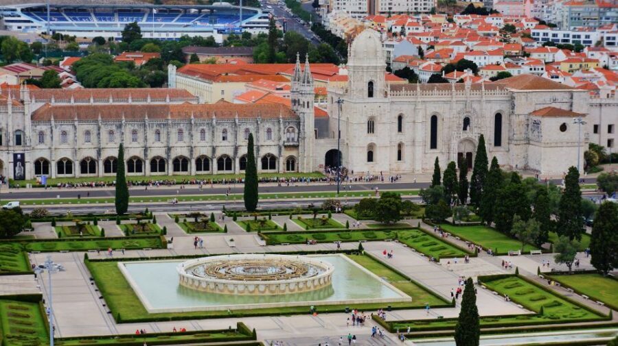 4-hour sightseeing tour by Tuk-Tuk Lisbon old town and Belém - Belém by the Tagus: why this area went from farms to defenses