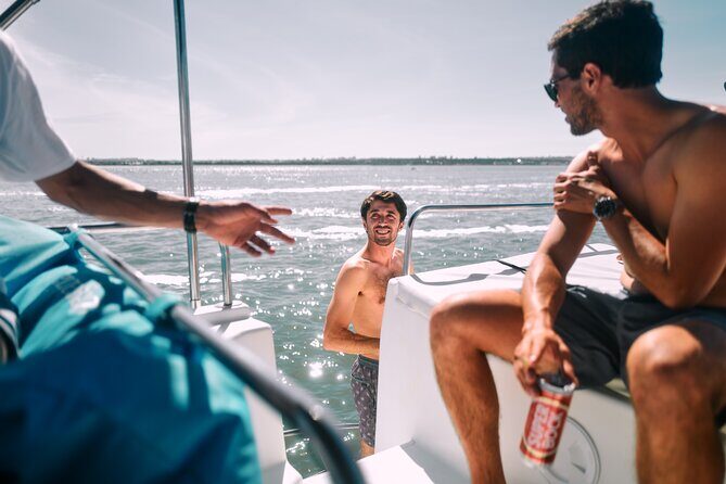 4 Hours Private Tour with Dives in Catamaran in Lisbon - Service on board: responsive crew and the names Diogo and Salvador