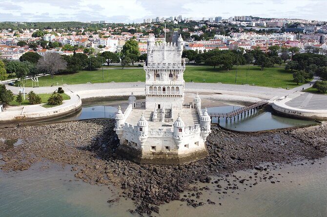 4h/half-day Lisbon Tuk Tuk Tour with a local - Pastel sugar and museum-level Lisbon: from Time Out Market to Jerónimos