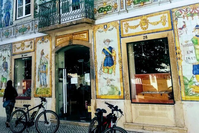 7 Hills and 14 Viewpoints - Lisbon E-Bike Tour - City center finale: Rossio, Rua Augusta, and Praça do Comércio