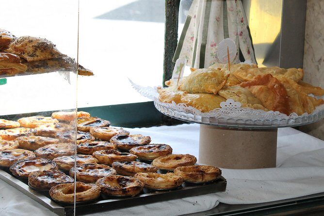 A Walking Tour of Old Lisbon - Alfama and Portuguese Pastries: Where the Tour Slows Just Enough