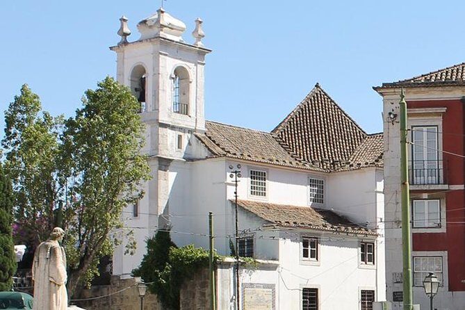 A Walking Tour of Old Lisbon - Meeting at Rossio and Ending at Campo das Cebolas: A Handy Finish