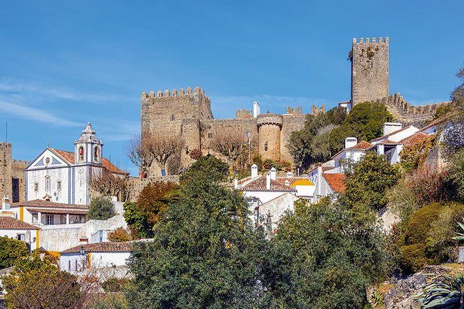 Alcobaça & Óbidos: Self-guided tour - Rua Direita and Santa Maria: walking the prettiest main line