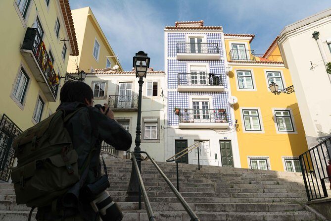 Alfama Photo Walk – Lisbon Photography Experience Led by a Local - What to bring (and what to plan around)