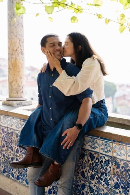 Alfama: Unforgettable Photoshoot Experience with a Local - Portas do Sol: when the second panorama gives variety