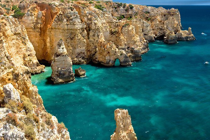 ALGARVE FROM THE SEA PORTIMÃO includes boat trip to Benagil caves AND LAGOS - Portimão marina time: where the old fishing town shows through