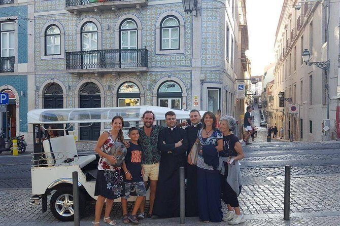 All Lisbon History via TukTuk - Lisbon Cathedral: How One Building Holds Romans, Arabs, and Christians