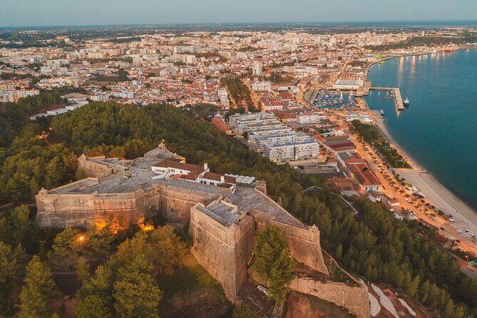 Arrabida and Bacalhoa Wine Tasting Private Tour from Lisbon - Setúbal food break: sea options with timing that affects the day