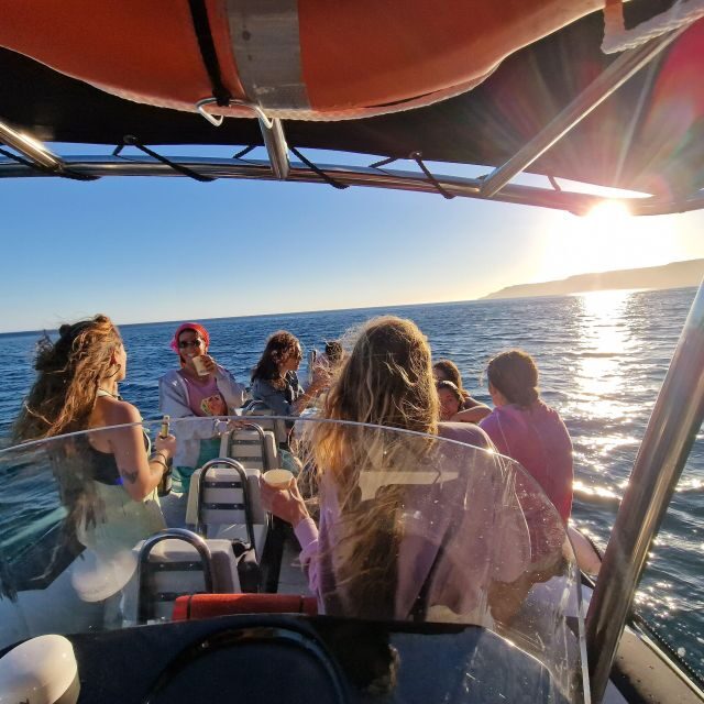 Arrábida Natural Park/Sesimbra: Sunset on Board with drinks - Meeting at Clube Naval de Sesimbra and getting oriented fast