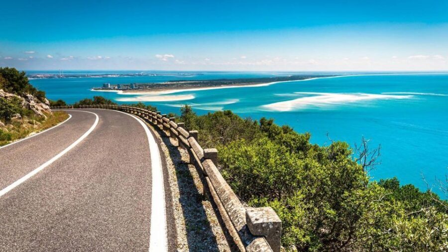 Arrábida - Sesimbra: Nature Jeep Tour - Alto do Jaspe (Brecha da Arrábida): Where the Ocean Suddenly Looks Close