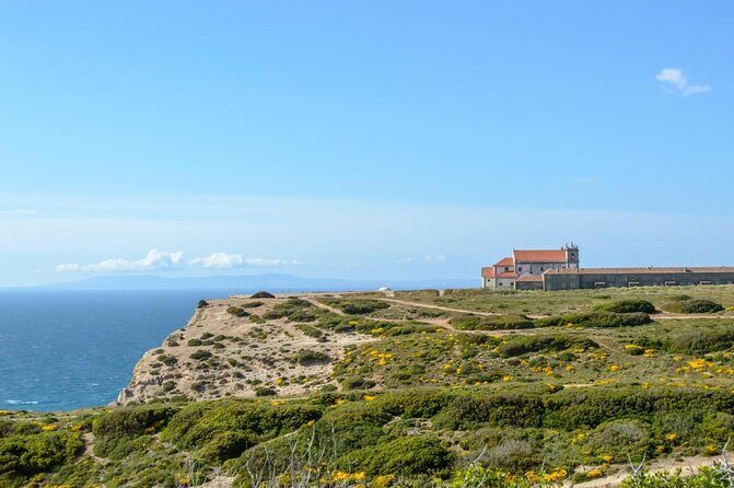 Arrábida / Setúbal Private Tour <em> Private Tours </em> – Key things to notice before you go’ /></p>
<ul>
<li><strong>Private and small</strong>: just your group (up to 3), which makes photo stops easier to manage.</li>
<li><strong>A coast-first route</strong>: cliffs, coves, and viewpoints are the main event, not just drive-by scenery.</li>
<li><strong>Timed pacing</strong>: the schedule favors variety, with 30 minutes to 2 hours at each stop.</li>
<li><strong>Ticket-light stops</strong>: all listed sights here are <strong>free admission</strong>.</li>
<li><strong>A strong start</strong>: the 25th April Bridge + Cristo Rei set the tone early.</li>
<li><strong>Good Q and A energy</strong>: guide James (on at least some departures) is noted for answering questions and adjusting to preferences.</li>
</ul>
<h2 id="a-perfect-southbound-route-bridge-cristo-rei-and-the-arrabida-coast">A Perfect Southbound Route: Bridge, Cristo Rei, and the Arrábida Coast</h2>
<p><img width="670" height="446" decoding="async" src=