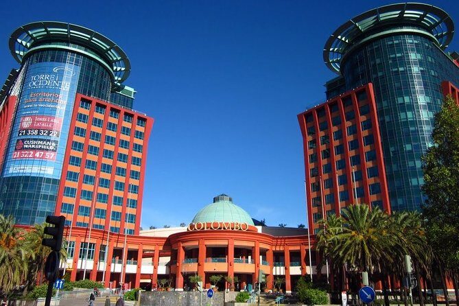 Arrival Transfer: Lisbon Airport LIS to Lisbon in Business Car - Door-to-Door Service to Anywhere in Lisbon’s City Center