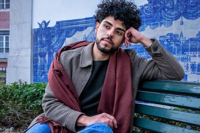 Authentic Photo Experience in Lisbon with a Local Photographer - Where You Start: Largo Portas do Sol 2