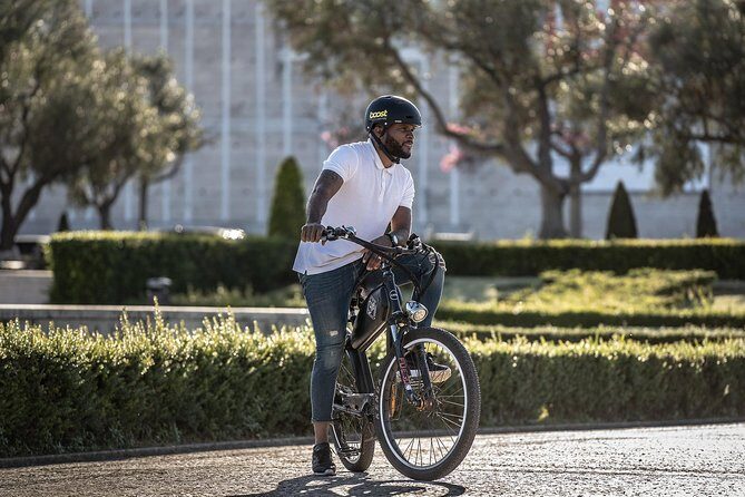 Belém E-Bike Guided Tour Explore Lisbon by the river - Padrão dos Descobrimentos: Age of Discovery monuments in park-and-view mode