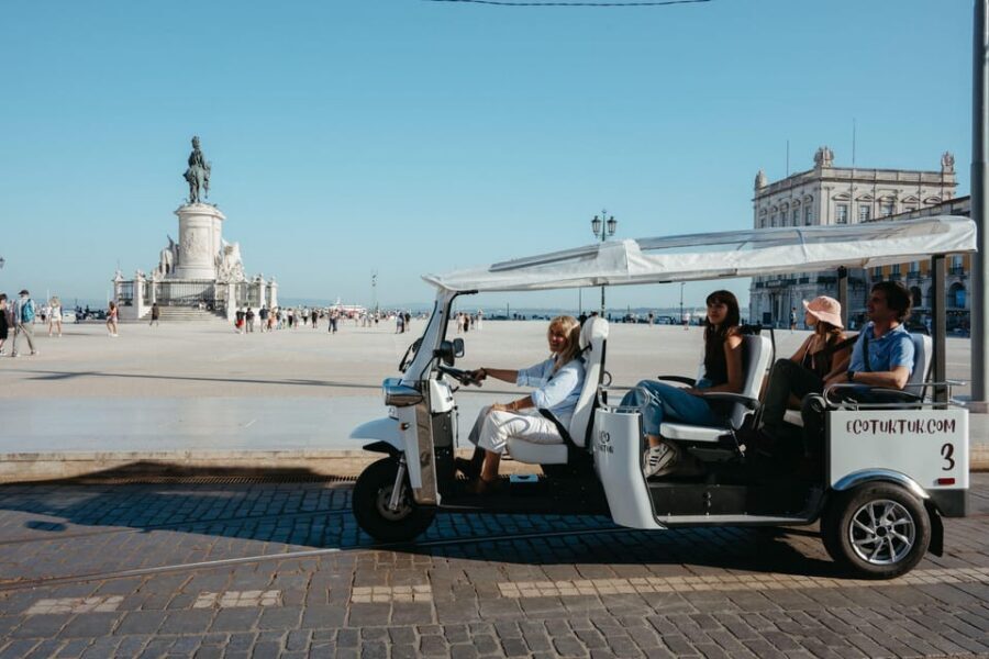 Belém: Private City Tour by Eco Tuk Tuk - Getting there at Travessa do Carvalho 25 (and what to bring)