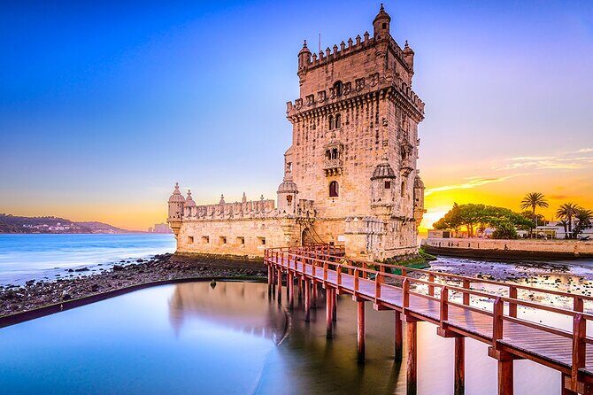 Belem Tower & Monastery TukTuk Tour - Mosteiro dos Jerónimos: When the Church Steals the Show