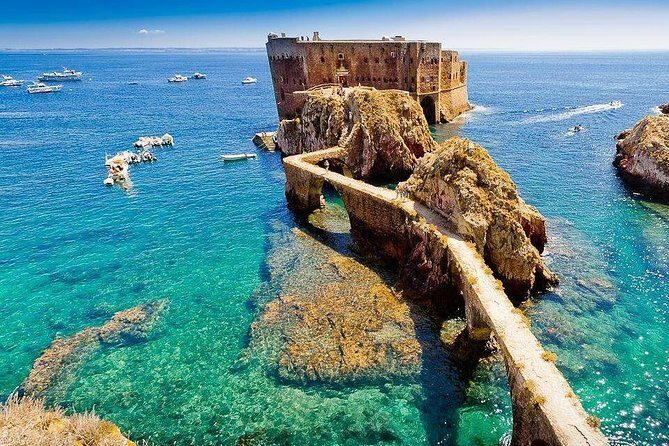 Berlengas Tour - Lisbon pickup to Peniche: how the day is paced