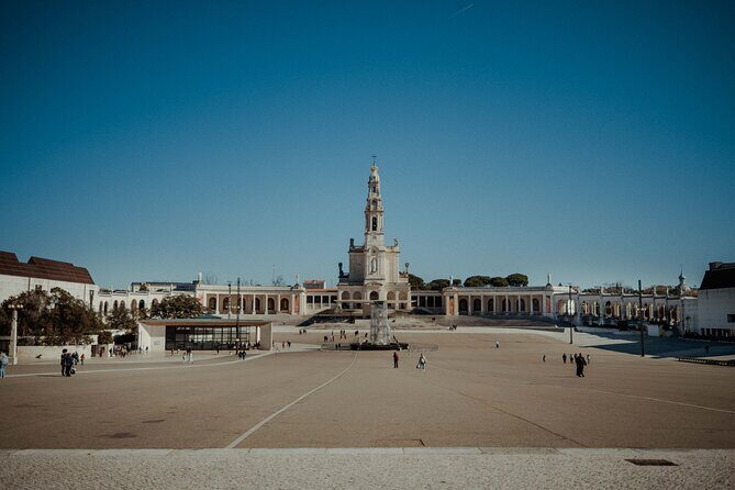 Best Fátima, Óbidos, Nazaré & Batalha Tour From Lisbon - Price and logistics: what you’re really paying for