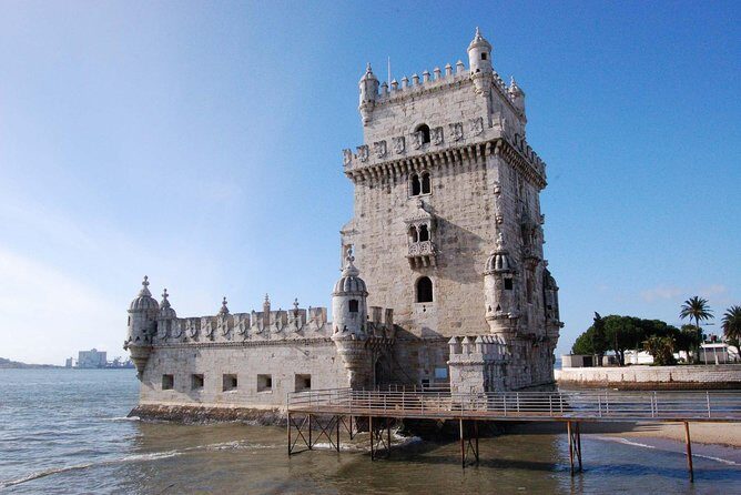 Best of Lisbon Small-Group Tour - Pickup, Van Comfort, and Why Small Groups Matter Here