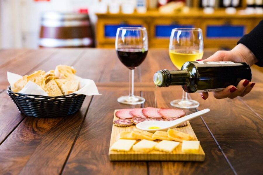 Best of Lisbon Walking Tour: Rossio, Chiado & Alfama - Tastings and value: what you really get for about $23
