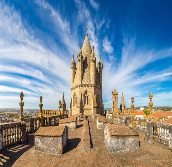 Between Life & Death: Roman Temple, Cathedral & Bone Chapel - Who this Évora tour suits best