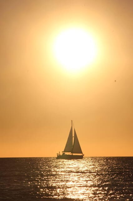 ⛵Bluemotion Lisbon⛵: Sunset sailing tour in Tagus River - Why a Tagus River Sunset Changes Lisbon’s Look