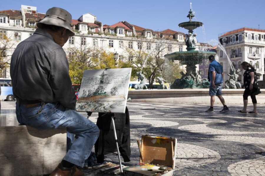 Burguês: Lisbon City Center Private Tuk Tuk Tour - Timing and Pace: What the 2 Hours Really Feels Like