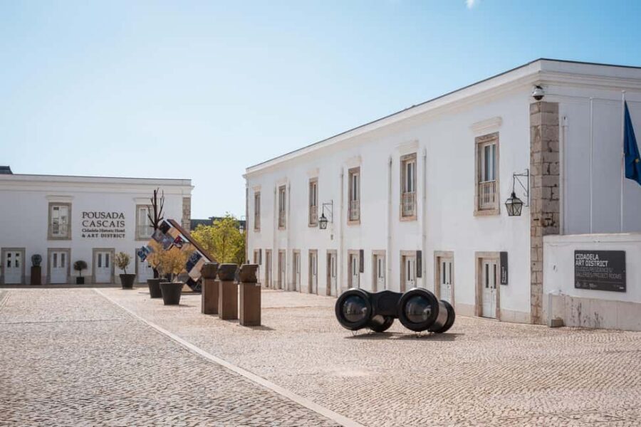 Cascais: Flexible Walking Tour in Historic Center - Santa Marta Beach and the Lighthouse Museum stop