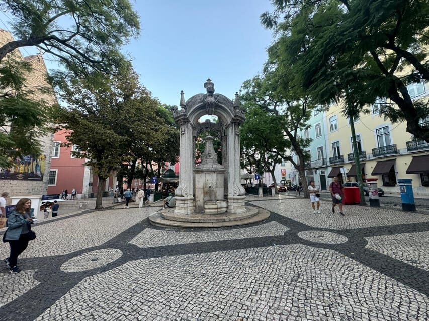 City Highlights Eco Tuk Tours - Commerce Square and Saint Anthony’s Church: Power, Water, and Tiles