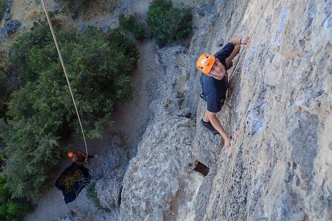 Climbing, Arrábida Natural Park, Setúbal, Sesimbra, near Lisbon - Viewpoints and nature time: why Arrábida is more than a backdrop