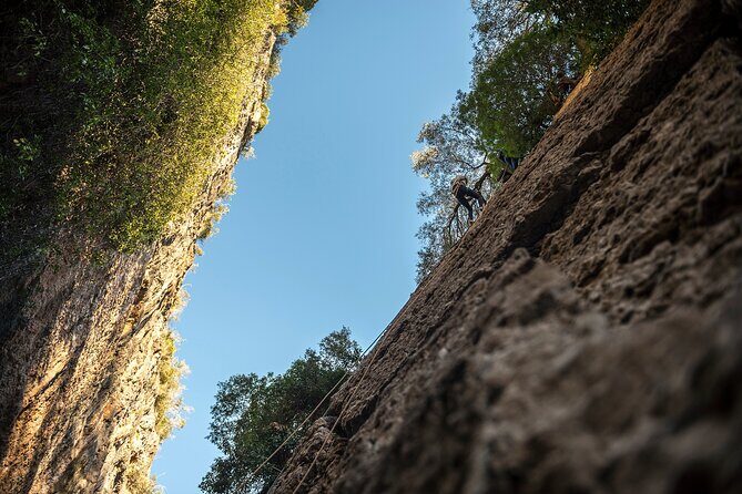 Climbing, Arrábida Natural Park, Setúbal, Sesimbra, near Lisbon - The first step: equipment intro and safety rules that set you up
