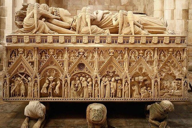 Convent of Christ, Batalha and Alcobaça Monasteries Tour from Lisbon - Batalha Monastery: Portuguese Gothic Built for Independence