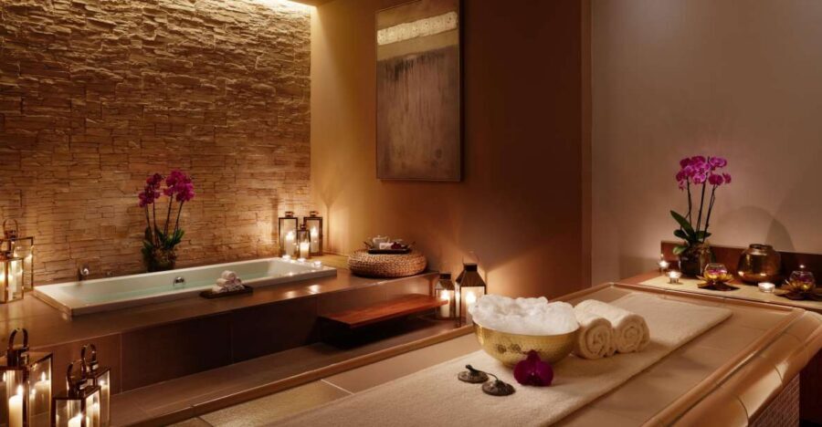 Corinthia Signature Massage at The Spa - The 50-minute ESPA signature massage: aromatic oils and full-body focus