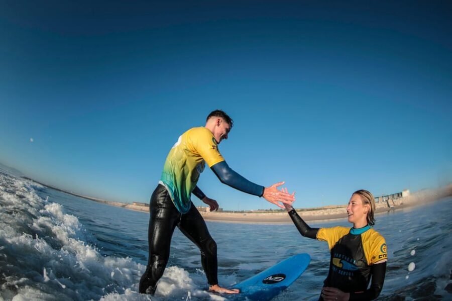Costa da Caparica: Sunset Surf Lesson - The Beach Part: Getting From Center to Ocean