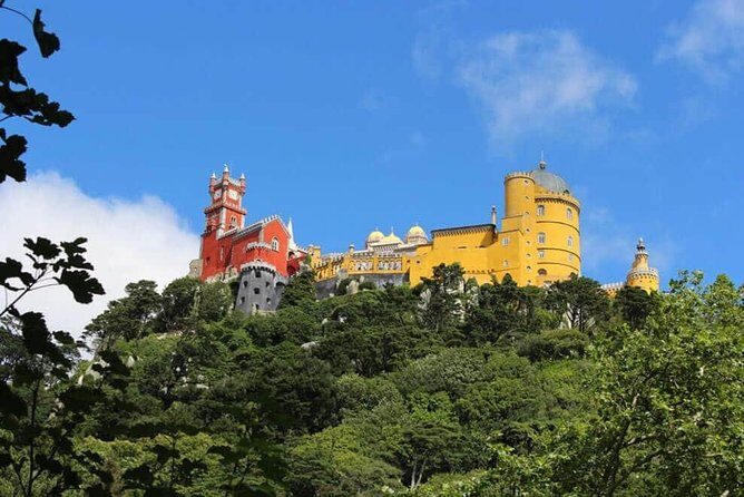 Daytrip from Lisbon to Sintra+Cascais-Large groups up to 10 pax - Key things I’d plan around