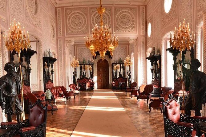 Daytrip from Lisbon to Sintra+Cascais-Large groups up to 10 pax - The guide factor: what Maria and Francisco add to your day