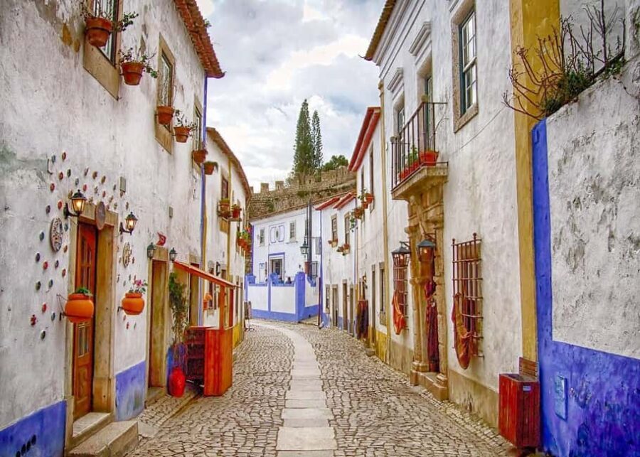 De Lisboa: Óbidos & Nazaré Giant Waves, Ginja & Small Group - How the day flows: from Lisbon to Óbidos and back