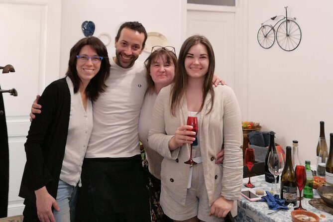 Dinner at at local's chef sweet home - A Lisbon home-dinner begins at Av. João Crisóstomo 12