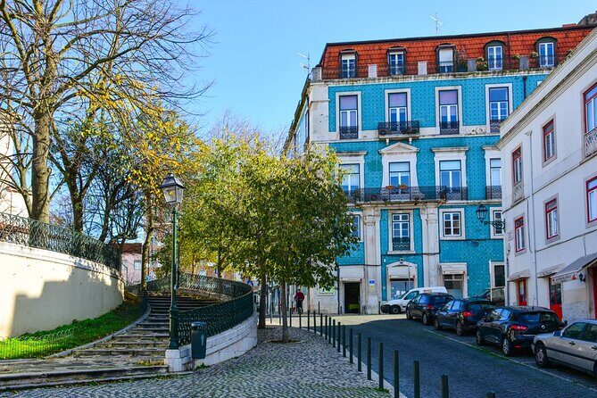 Discover Ancient Lisbon of Tuk Tuk with a local guide - Pickup and route flow: where you start and where you can end